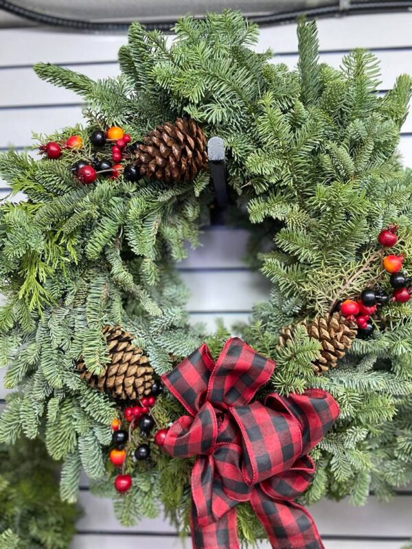 24-inch-evergreen-wreath